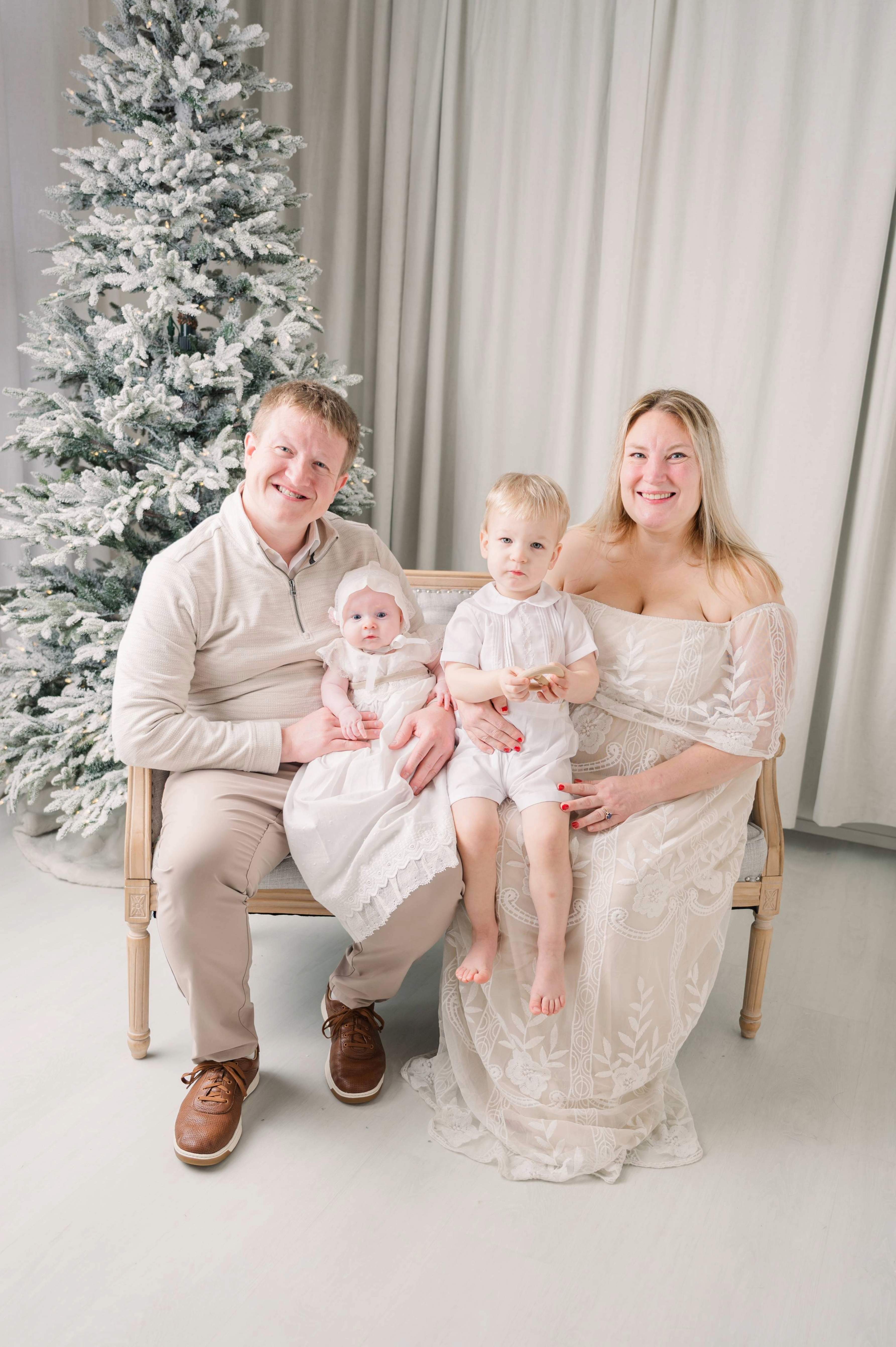 Picture of the Owner's Family. Jay, Jessica, Jett, and Julia
